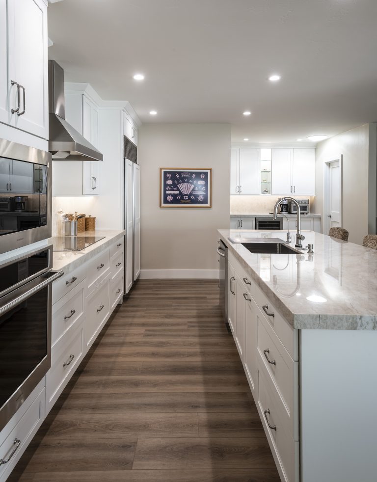 Modern kitchen and bar design from custom remodels project