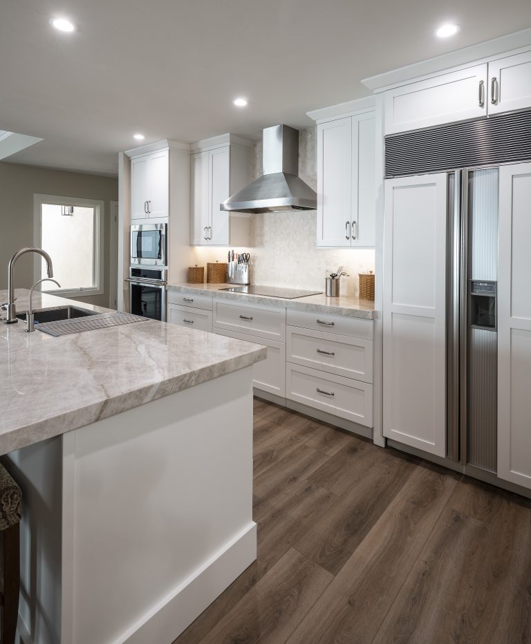 Modern kitchen and bar design from custom remodels project