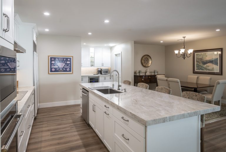 Modern kitchen and bar design from custom remodels project