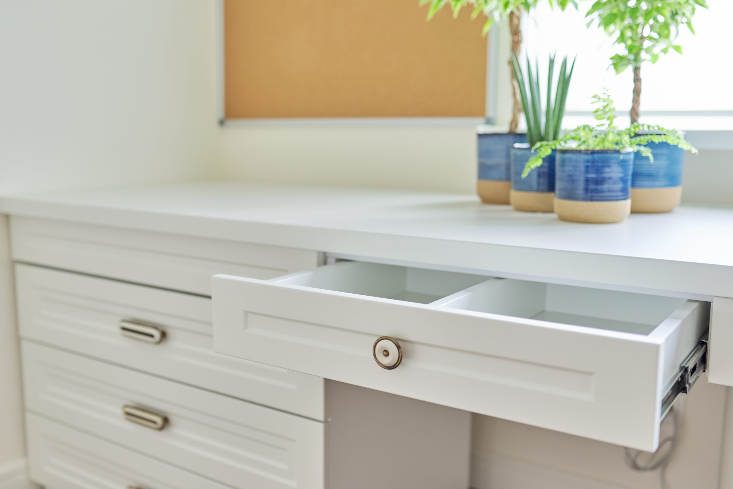 Cabinet Hardware: How to Choose the Right Finishing Touch for Your Space